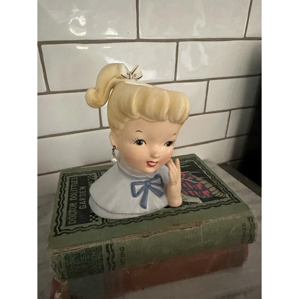1950’s NAPCO Head Vase Blonde Pony Tail Lady Diamonds Pearls LOVE LUCY Label
